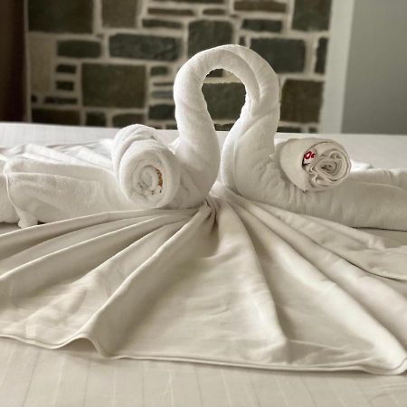 Hotel Sarajet E Pashait 1 Dhërmi Kültér fotó