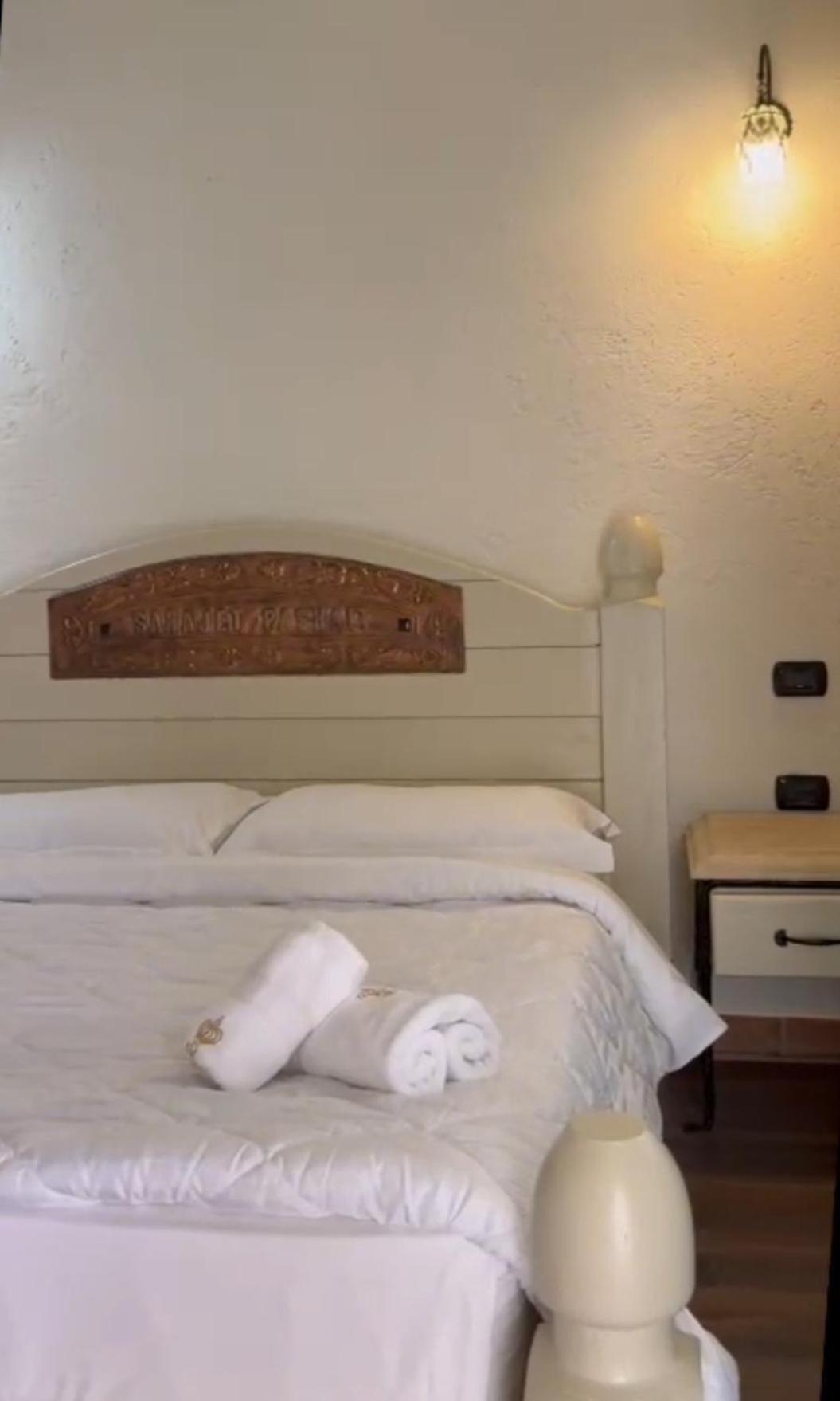 Hotel Sarajet E Pashait 1 Dhërmi Kültér fotó
