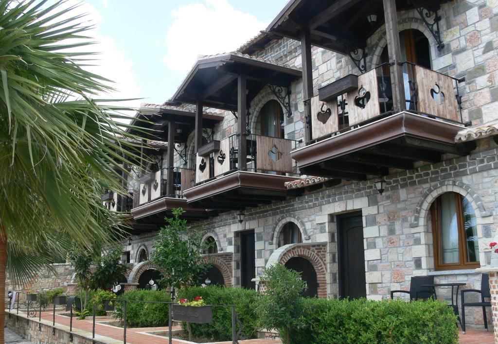 Hotel Sarajet E Pashait 1 Dhërmi Szoba fotó