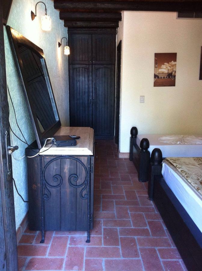 Hotel Sarajet E Pashait 1 Dhërmi Kültér fotó