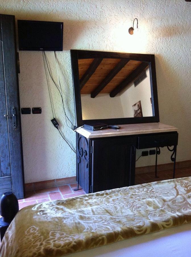 Hotel Sarajet E Pashait 1 Dhërmi Kültér fotó