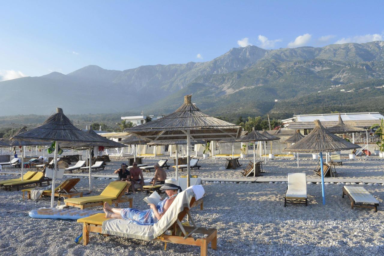 Hotel Sarajet E Pashait 1 Dhërmi Kültér fotó